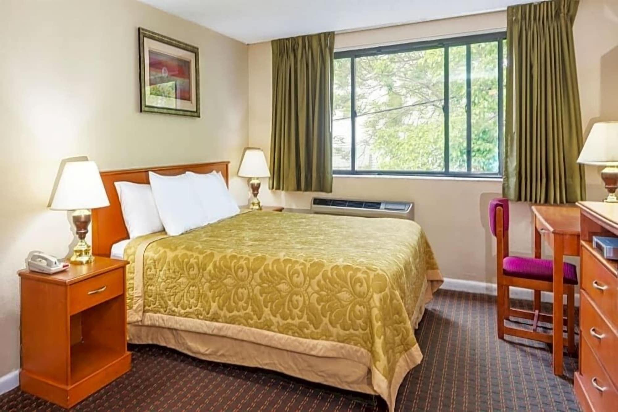 Super 8 By Wyndham Watertown/Cambridge/Boston Area Hotell Eksteriør bilde