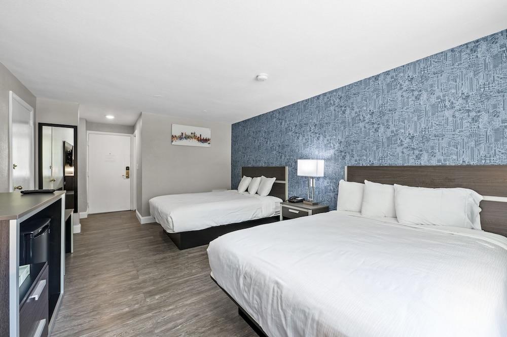 Super 8 By Wyndham Watertown/Cambridge/Boston Area Hotell Eksteriør bilde