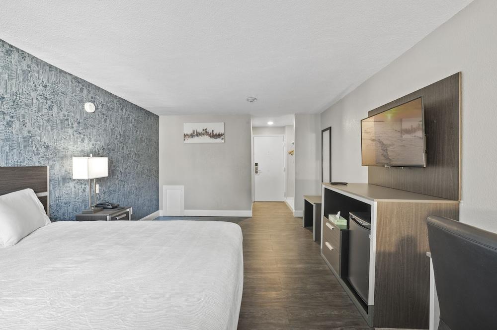 Super 8 By Wyndham Watertown/Cambridge/Boston Area Hotell Eksteriør bilde