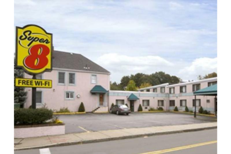 Super 8 By Wyndham Watertown/Cambridge/Boston Area Hotell Eksteriør bilde